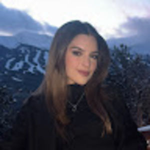 Meet your Posher, Vanessa